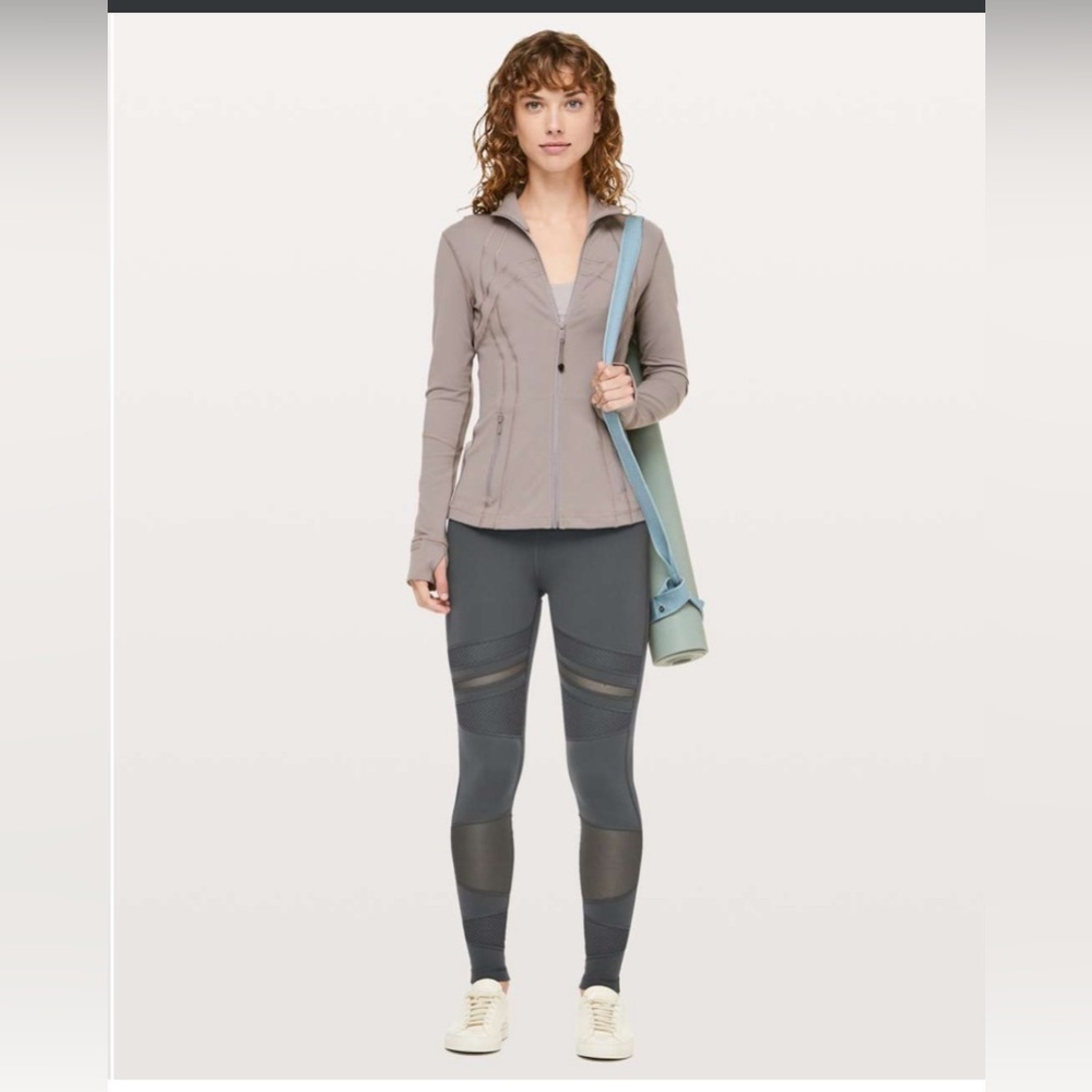 Lululemon Wunder Under High-Rise Tight *Mix & Mesh 28"
Melanite Size 10